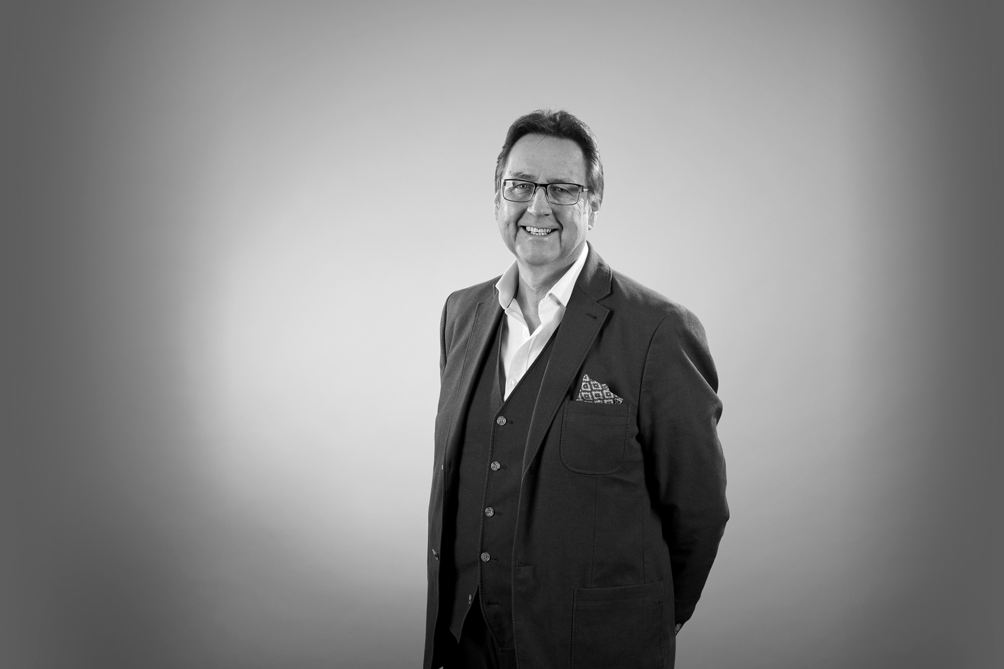 colin-retouch-greyscale-web-nov18