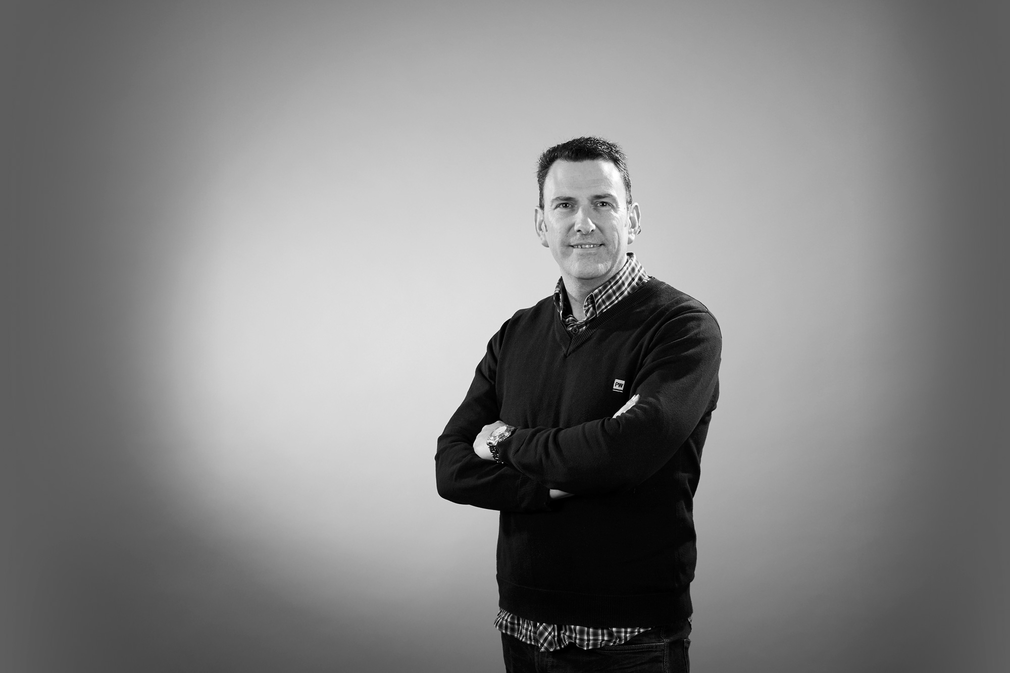 diarmid-retouch-greyscale-web-nov18